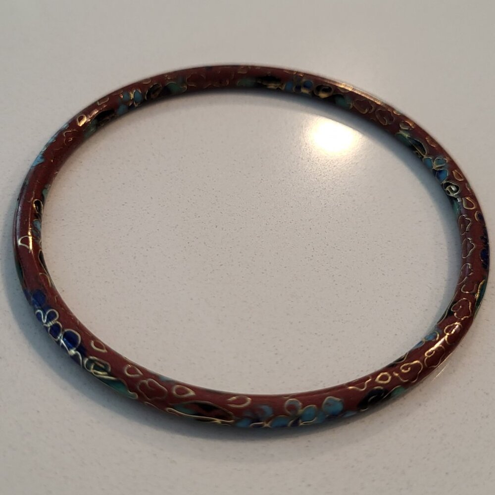 Detailed Solid Bangle Bracelet